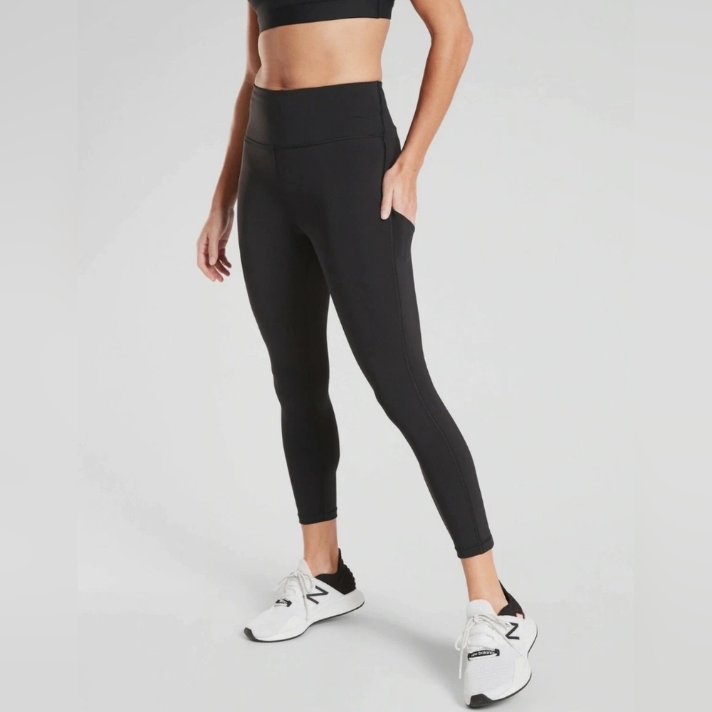 Athleta Ultimate Stash Pocket 7/8 Leggings Black High Rise Size S